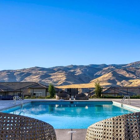 Apartamento Luxury Retreat - King Beds, Hot Tub, & Pool - Family & Remote Work Friendly Reno Exterior foto