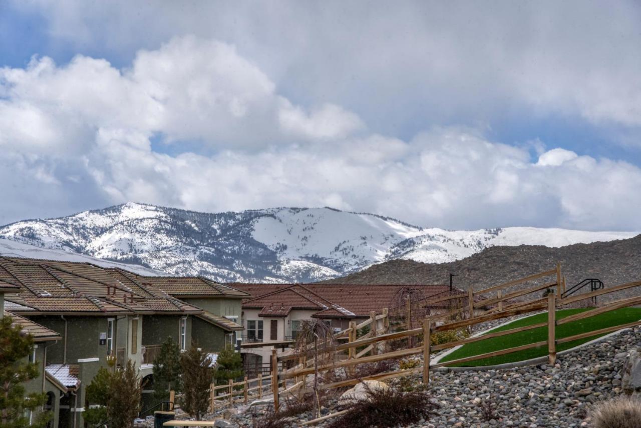 Apartamento Luxury Retreat - King Beds, Hot Tub, & Pool - Family & Remote Work Friendly Reno Exterior foto