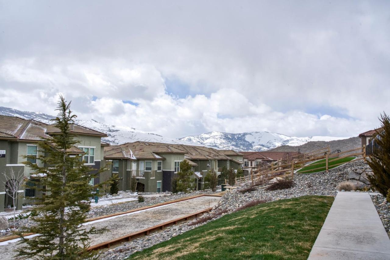 Apartamento Luxury Retreat - King Beds, Hot Tub, & Pool - Family & Remote Work Friendly Reno Exterior foto